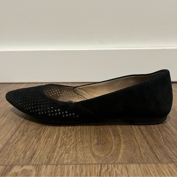 Vionic Posey Black Suede Perforated Flats - Size 6.5 - Picture 10 of 13